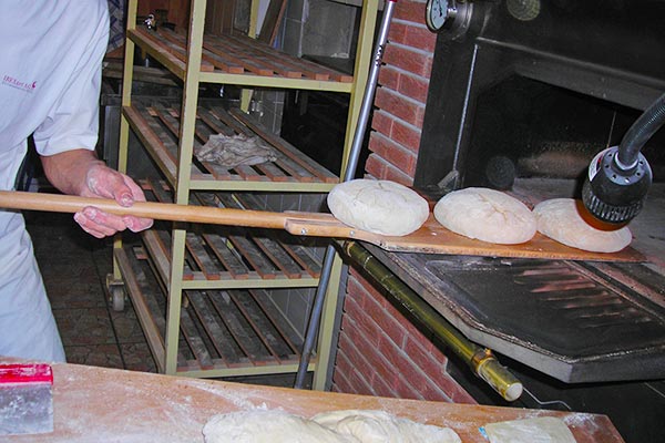 Einzigartig lecker: frisches Bauernbrot